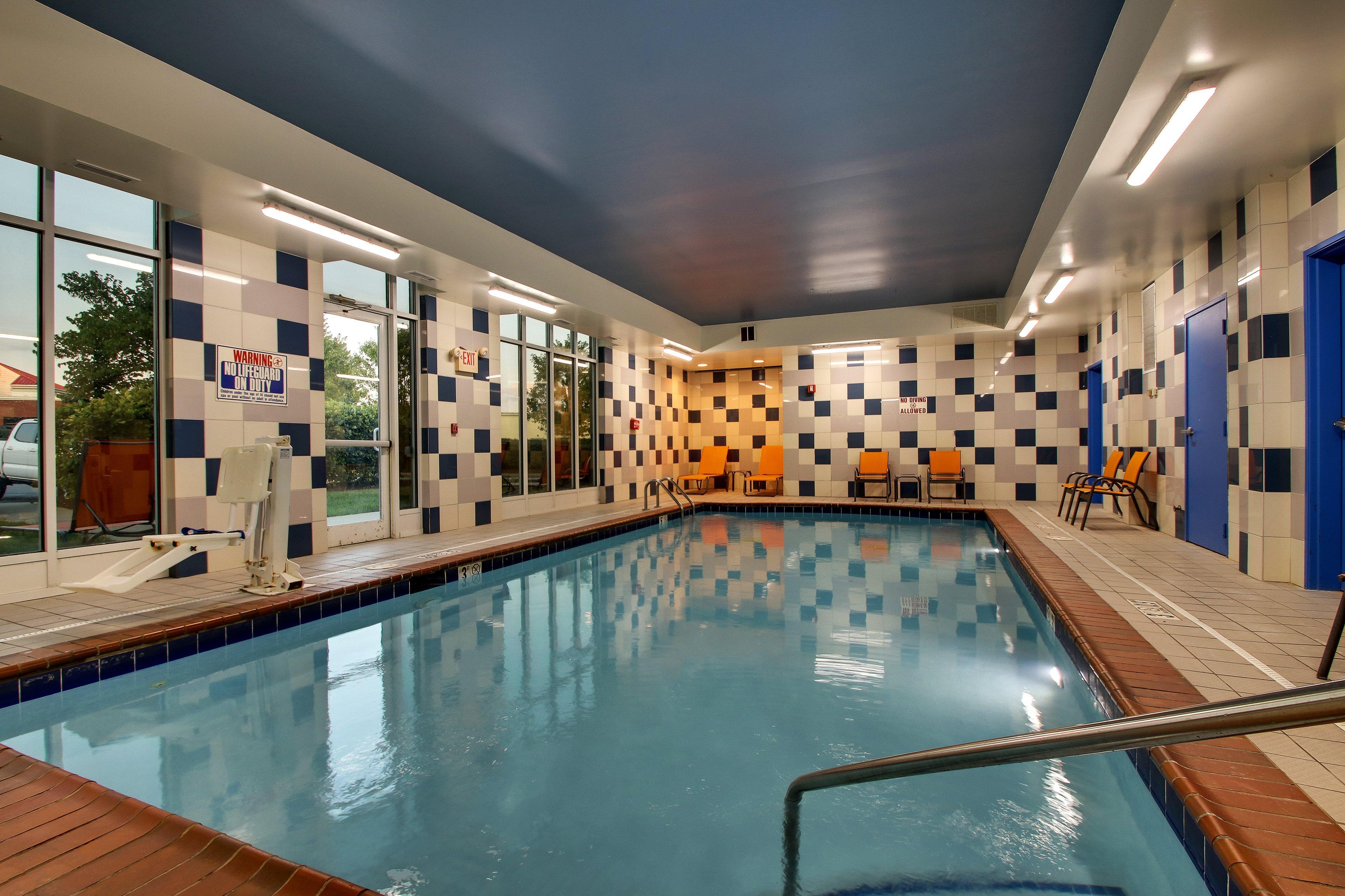 Holiday Inn Express Georgetown By Ihg Exterior foto